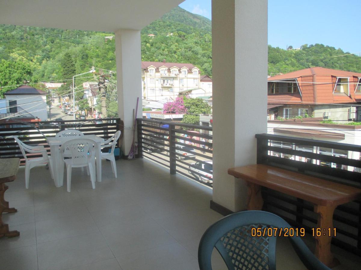 Guest House У Маргариты Gagra Exterior photo